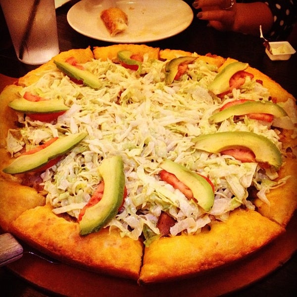 10/3/2012 tarihinde Remil M.ziyaretçi tarafından M Pizza'de çekilen fotoğraf