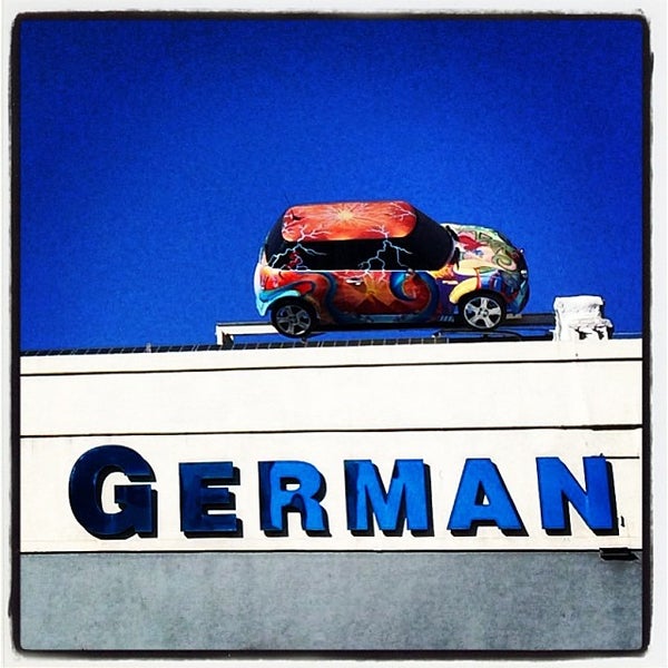 1/22/2014에 lynn f.님이 German Motors Collision Center에서 찍은 사진