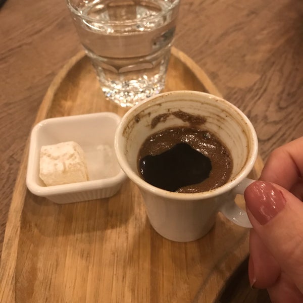 5/9/2018에 Gvlbhr님이 Del Moon Coffee &amp; Food &amp; Hookah에서 찍은 사진