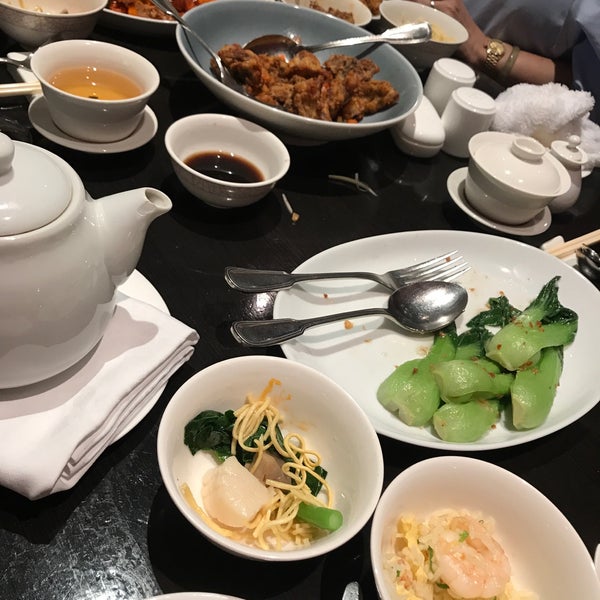 5/6/2018 tarihinde Justine F.ziyaretçi tarafından Shang Palace'de çekilen fotoğraf