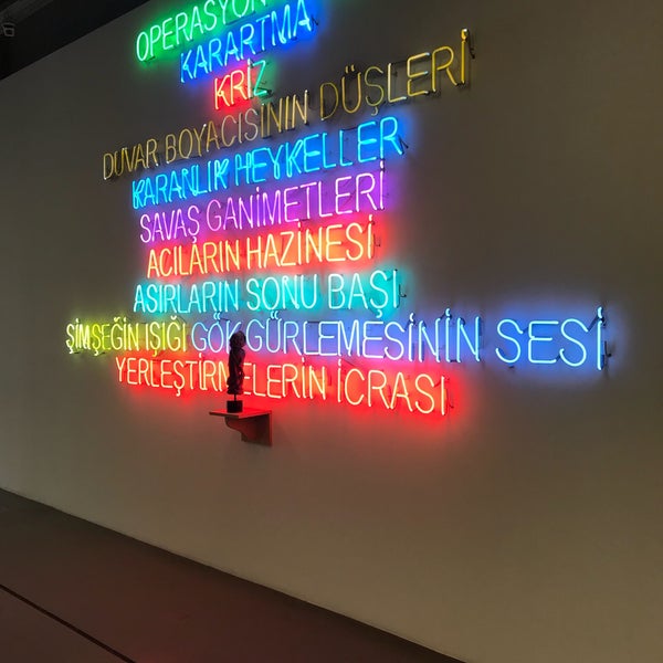1/16/2018 tarihinde MLaraziyaretçi tarafından İstanbul Modern Sanatlar Galerisi'de çekilen fotoğraf