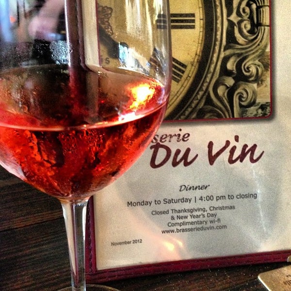 Foto tirada no(a) Brasserie Du Vin por Catherine C. em 7/24/2013