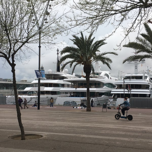 Photo taken at OneOcean Port Vell Barcelona by Daniela T. on 5/8/2016