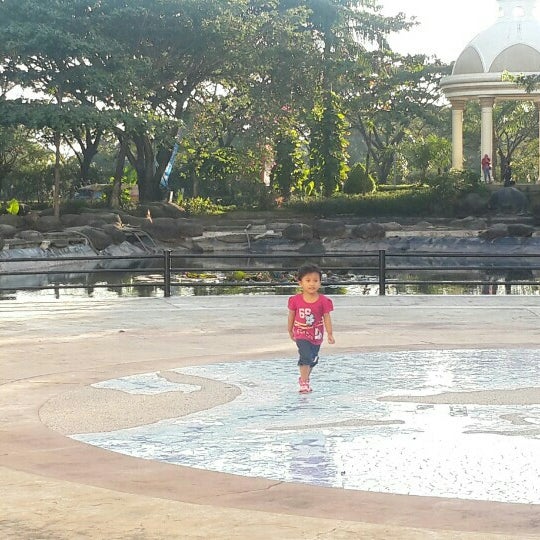Taman Angsa Pakuwon City Danau