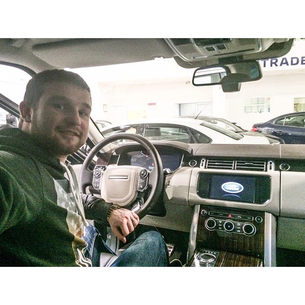 2/18/2015에 Roman S.님이 Jaguar Land Rover Boutique에서 찍은 사진