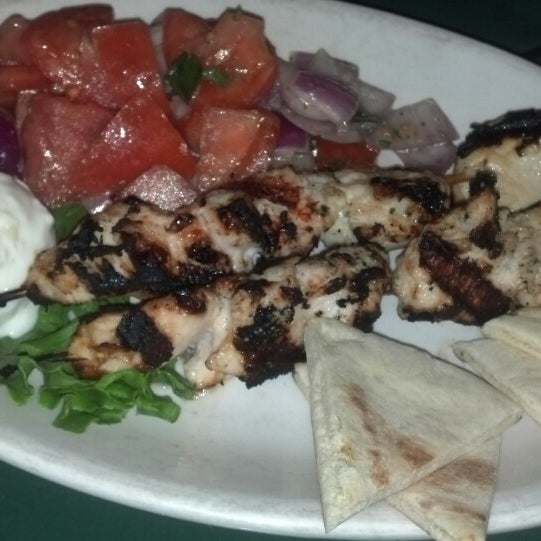 Chicken on the kebab is moist & delicious! Fresh tomatoes, red onion & tzatziki sauce make a perfect pita filling. Wash it down with Quechee Cream Ale.