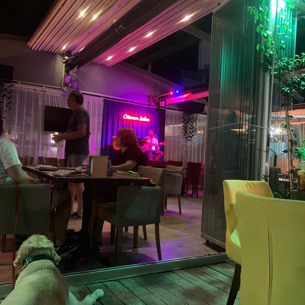 7/11/2021 tarihinde Polat G.ziyaretçi tarafından Ottoman17 Cafe &amp; Bar'de çekilen fotoğraf