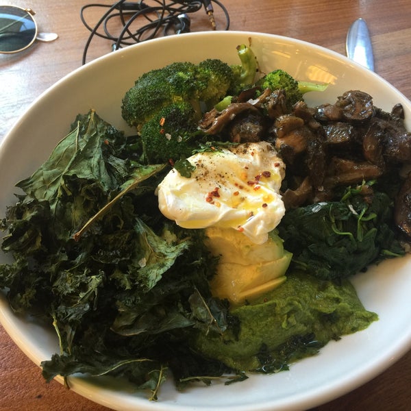 Love the green bowl and add mushrooms! The vegetarian breakfast is great too