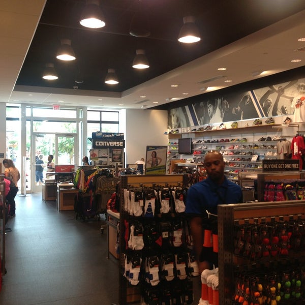 Finish line store wiregrass mall