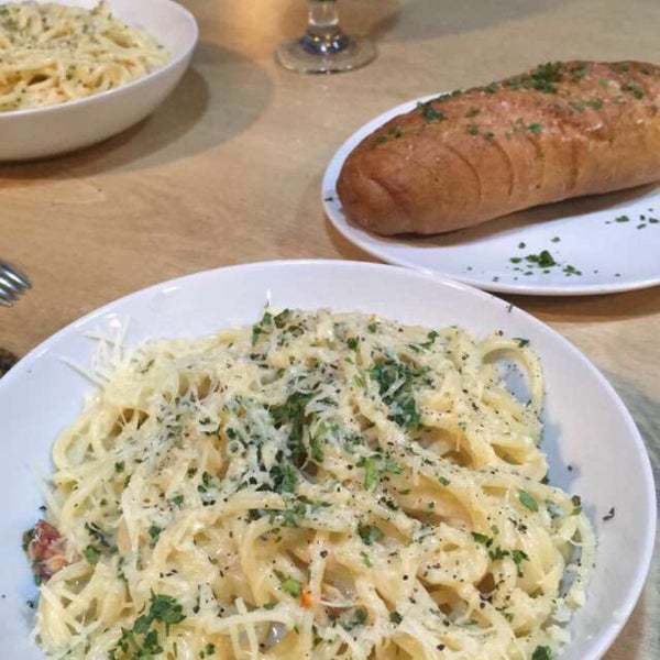 Gran opción, si no es que la mejor, para pastas, no es otro lugar italiano nada más. Todo es delicioso, el sabor es increíble ! 🙌🏻 gran atención. Sin duda un nuevo favorito de la cuidad.