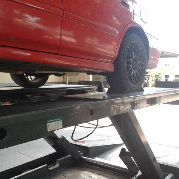 Wilfred's Wheel Alignment Centre Ltd. Kingston, St Andrew Parish