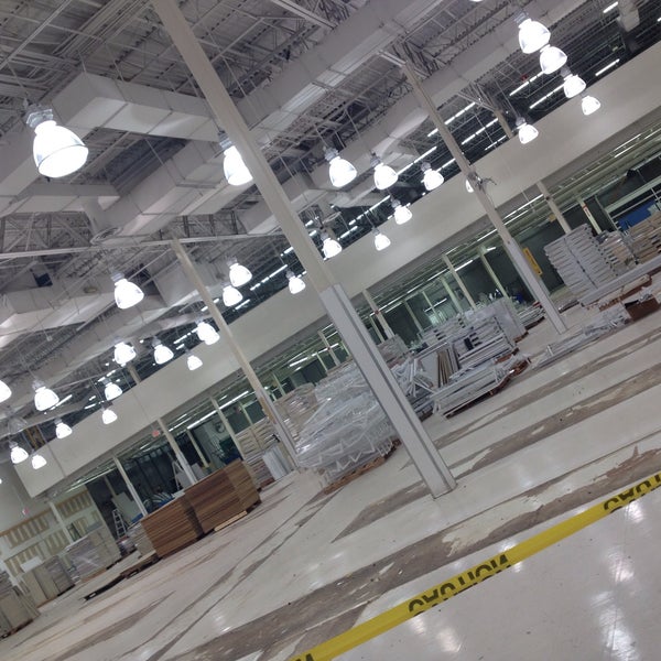 Toys"R"Us (Now Closed) Toy Store in Boca Raton