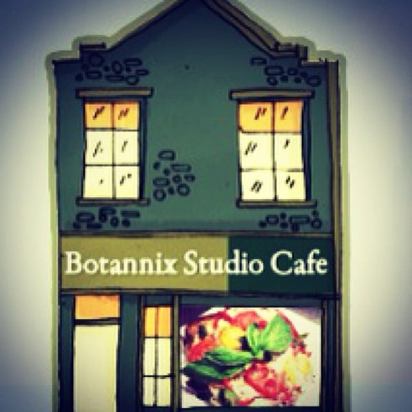 Das Foto wurde bei Botannix Studio Cafe von Megan am 7/16/2013 aufgenommen