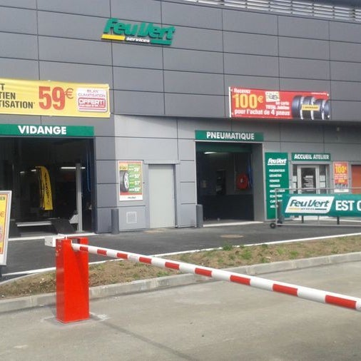 Feu Vert Services LA RICHE Auto Garage