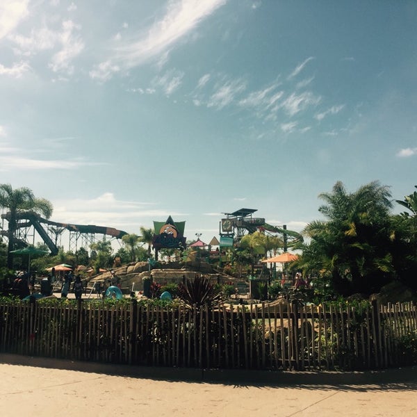 Photo taken at Aquatica San Diego, SeaWorld&#39;s Water Park by Petr H. on 9/3/2015