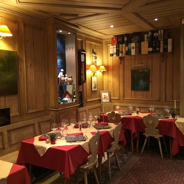 Service exceeding expectations. Cuisine typically Alsace, prices are worth the delicious dishes, also fresh fish filet and vegetables for the kids. Warm and cozy deco.