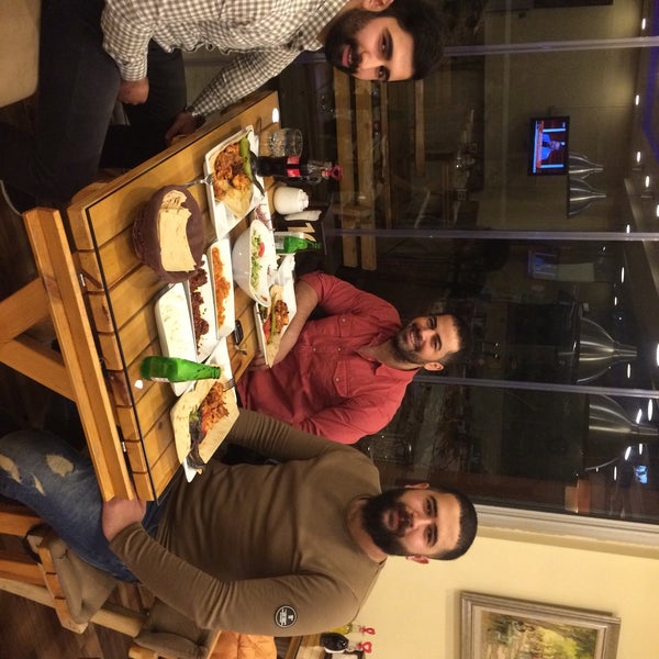 Foto tomada en Mehmet Emin Ciğer &amp; Kebap  por Siar U. el 3/9/2018