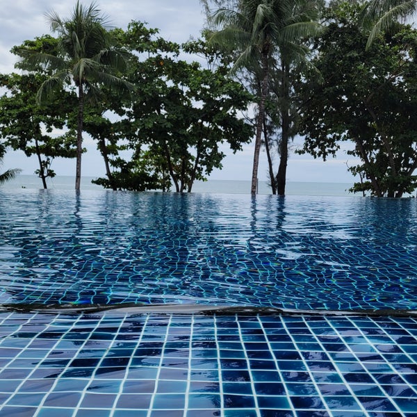 Access pool phuket. Hyatt regency phuket resort.