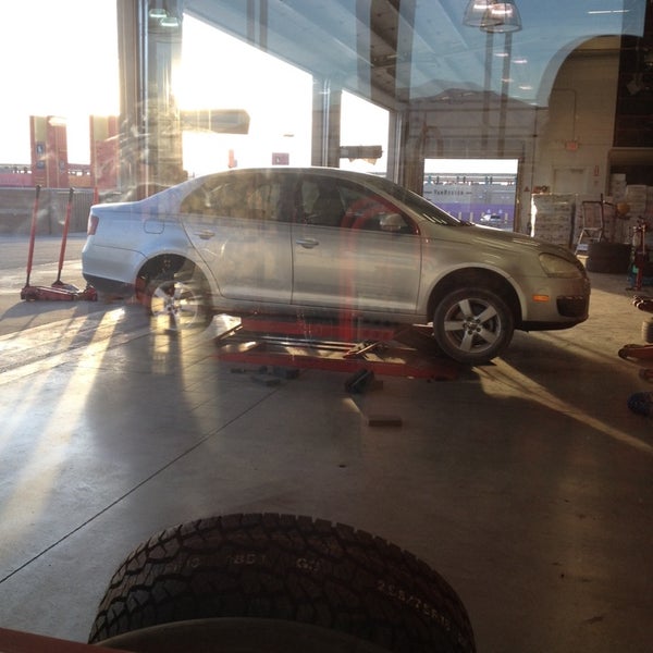 Discount Tire Automotive Repair Shop in Canutillo