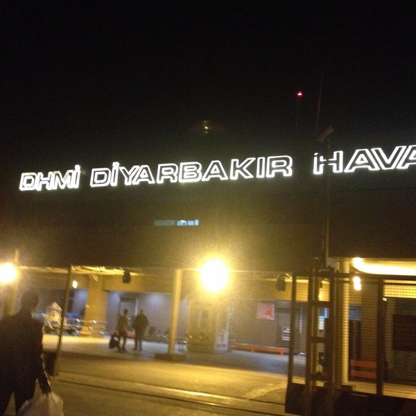 Das Foto wurde bei Flughafen Diyarbakır (DIY) von Hewa_ am 3/17/2015 aufgenommen