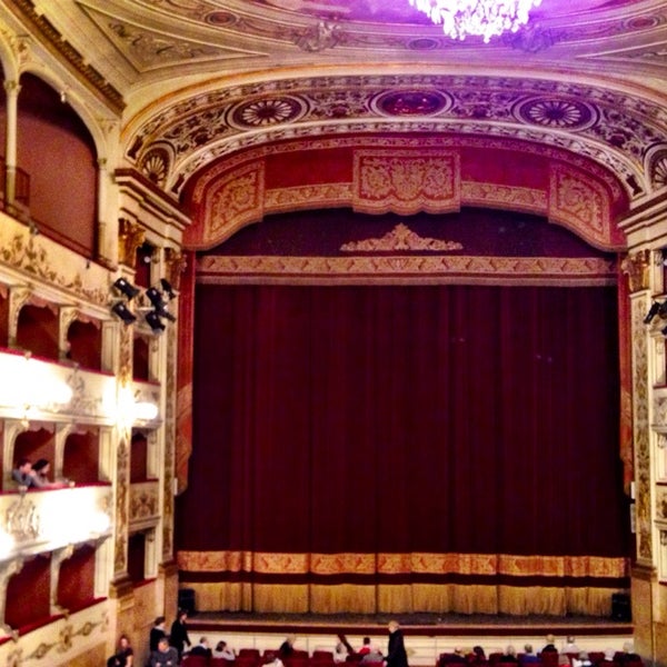 1/18/2014 tarihinde Emanuele P.ziyaretçi tarafından Teatro della Pergola'de çekilen fotoğraf