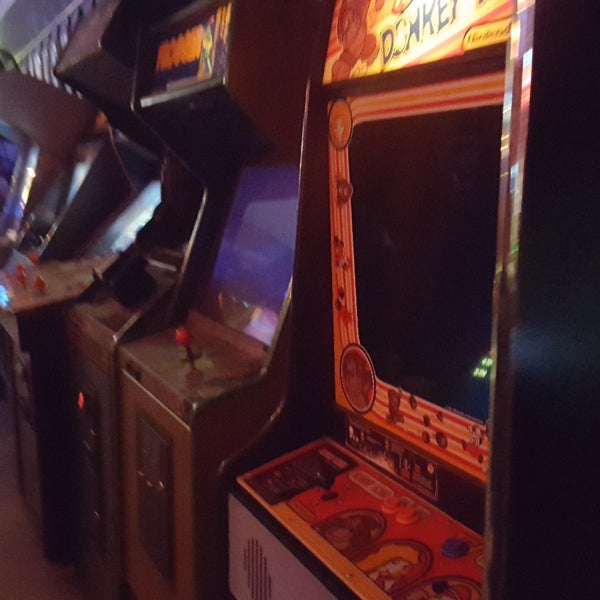 3/7/2018 tarihinde Amanda K.ziyaretçi tarafından Two-Bit&#39;s Retro Arcade'de çekilen fotoğraf