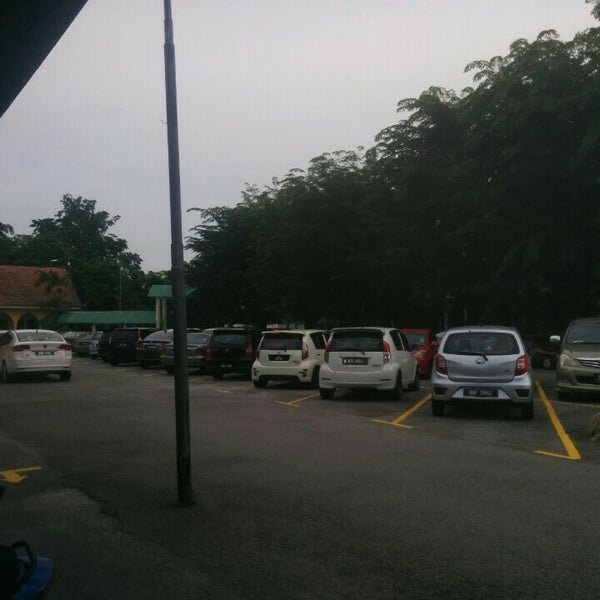 Ibu Pejabat Penjara Kajang Government Building In Kajang