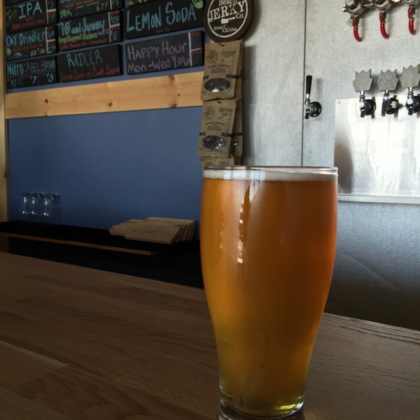 Photo taken at King Harbor Brewing Company Waterfront Tasting Room by Charles H. on 8/15/2015