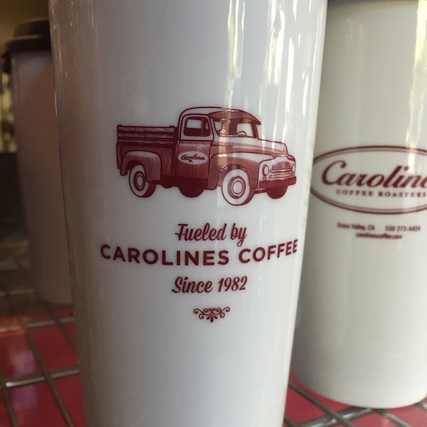 Снимок сделан в Caroline&#39;s Coffee Roasters пользователем Ryan B. 5/21/2015