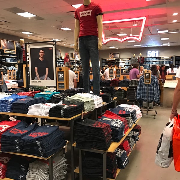Levi's Outlet Store - Sawgrass Mills 