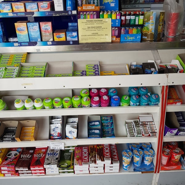 Лота шоп. Big lots distribution center. Лота шоп. The boots farmacy. Лота шоп.