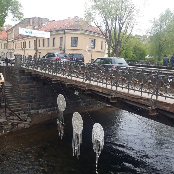 Foto tomada en Užupio tiltas | Užupis bridge  por Nikolett G. el 5/6/2019