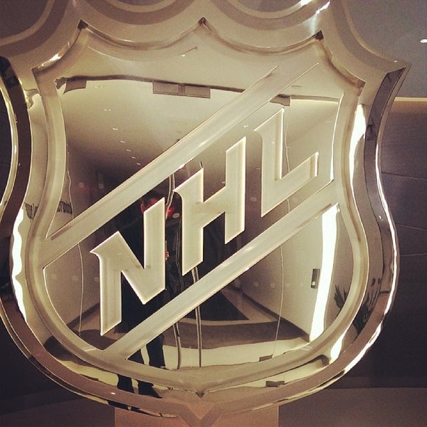 Foto tomada en National Hockey League  por Corby F. el 1/16/2014