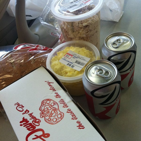 Davis Bakery Delicatessen Woodmere 14 tips