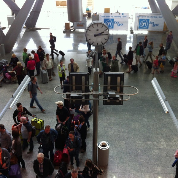 Das Foto wurde bei Flughafen Eindhoven (EIN) von Manuel P. am 5/9/2013 aufgenommen
