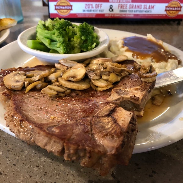 Denny's - Southeast Austin - 7619 E Ben White Blvd