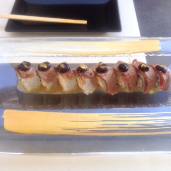 Maybe the best sushi bar in Athens. Adorable tastes to be enjoyed in a minimal modern environment. A must go place!