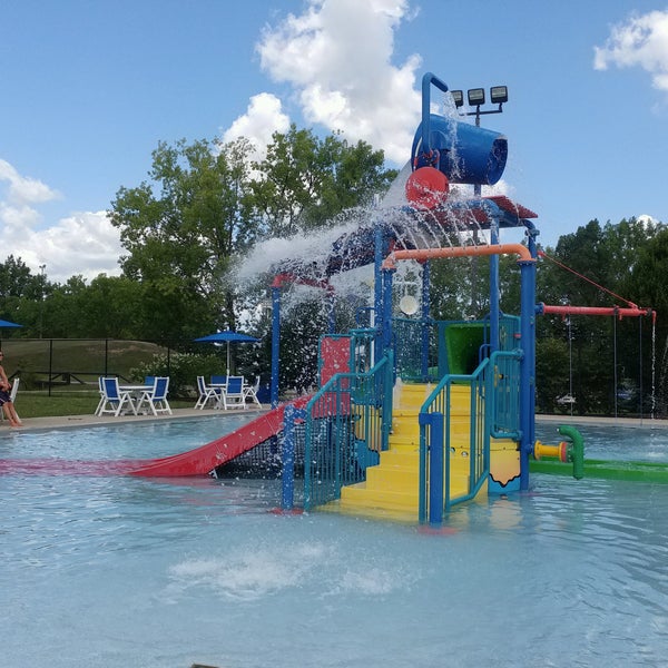 Hilliard Family Aquatic Center Swimming Pool