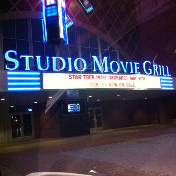5/8/2013にKadena T.がStudio Movie Grill Arlington Highlandsで撮った写真