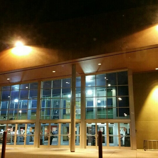 Regal Goldstream & IMAX Fairbanks, AK'da fotoğraflar