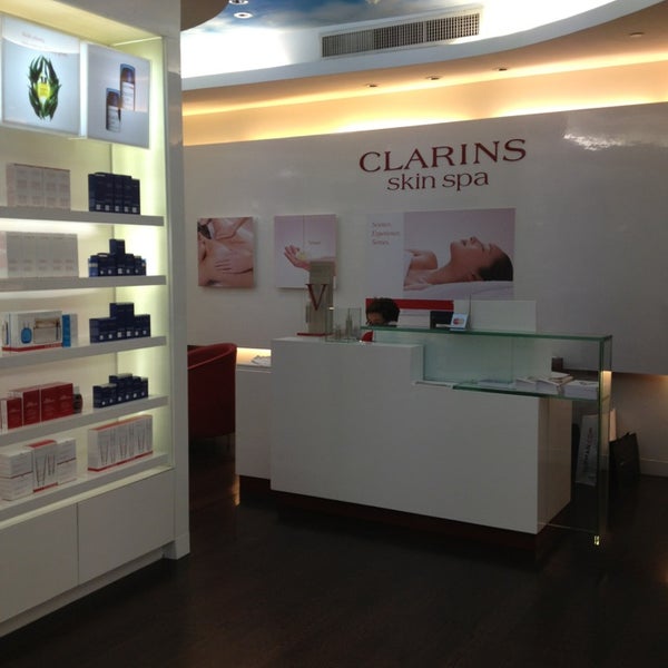 Спа-зона clarins skin spa. Clarins spa. Спа зона шереметьево. Спа центр clarins. Clarins spa.