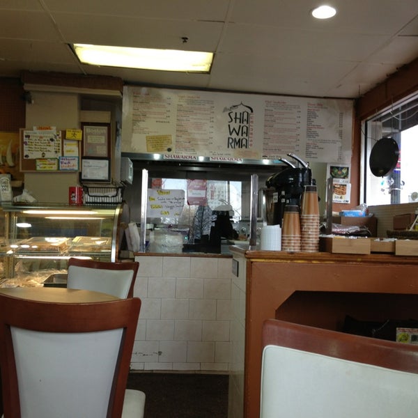 1/4/2013 tarihinde Onur Ö.ziyaretçi tarafından Boston Shawarma'de çekilen fotoğraf