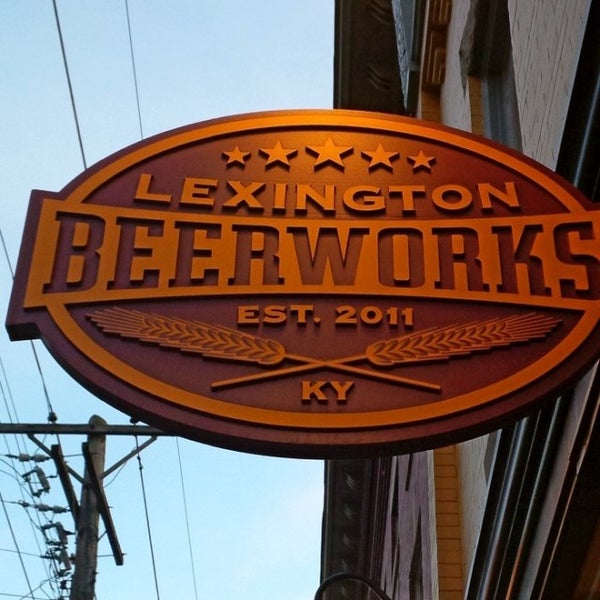 Photo taken at Lexington Beerworks by Aleks on 5/19/2015