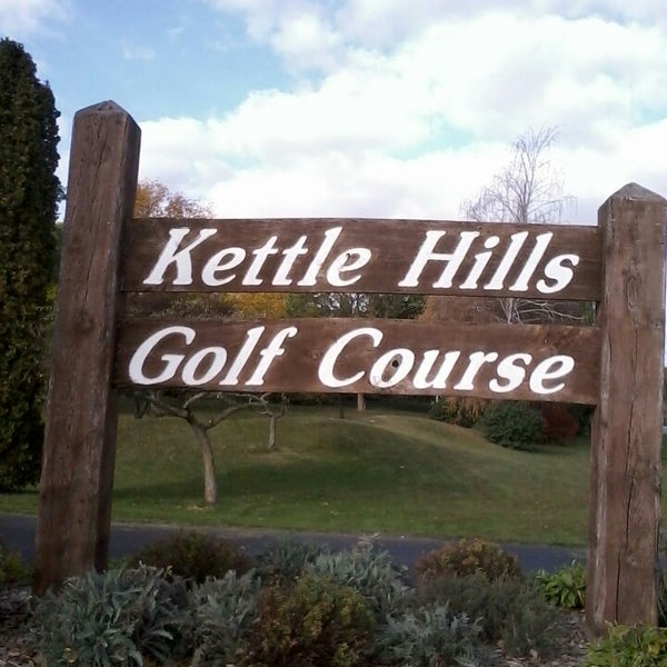 4/10/2014 tarihinde Jim L.ziyaretçi tarafından Kettle Hills Golf Course'de çekilen fotoğraf