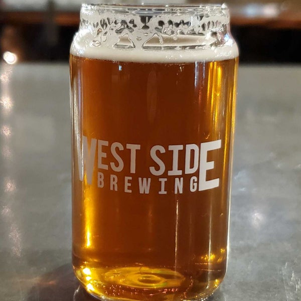 Foto tirada no(a) West Side Brewing por Byron W. em 1/29/2022