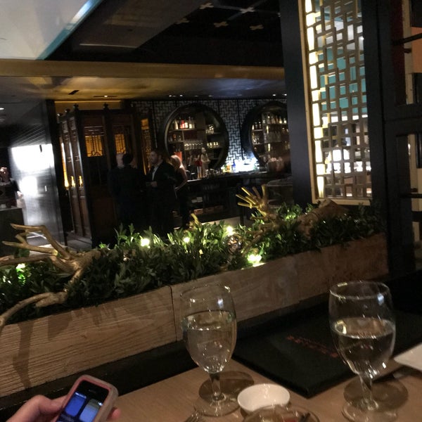 Foto tomada en Empire Restaurant &amp; Lounge  por Dave P. el 1/14/2018