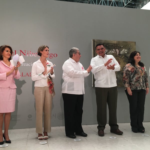 Foto diambil di Museo de Arte Contemporáneo Ateneo de Yucatán, MACAY, Fernando García Ponce oleh RZB N. pada 10/19/2017