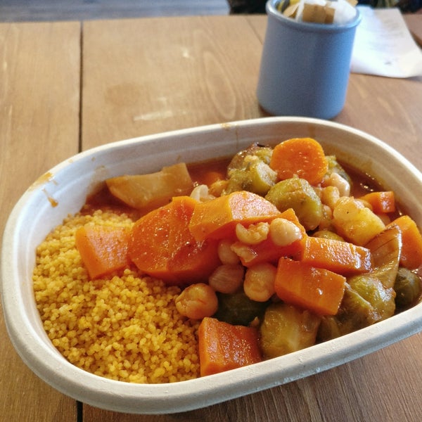 Mediterranean (couscous hot pot, with a vegetarian option) meets hipster (kale salad) and so much more. I'd drop by for lunch regularly if I lived nearby.