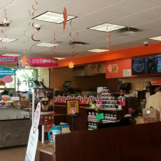 Photo taken at Dunkin&#39; by pirooz p. on 10/20/2015