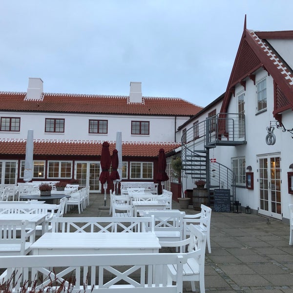 Ruth’s Hotel 4 tips from 183 visitors